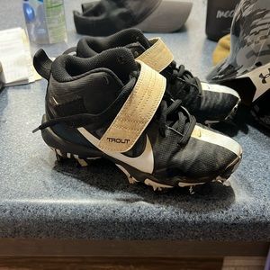 Size 13 Nike Trout baseball cleats